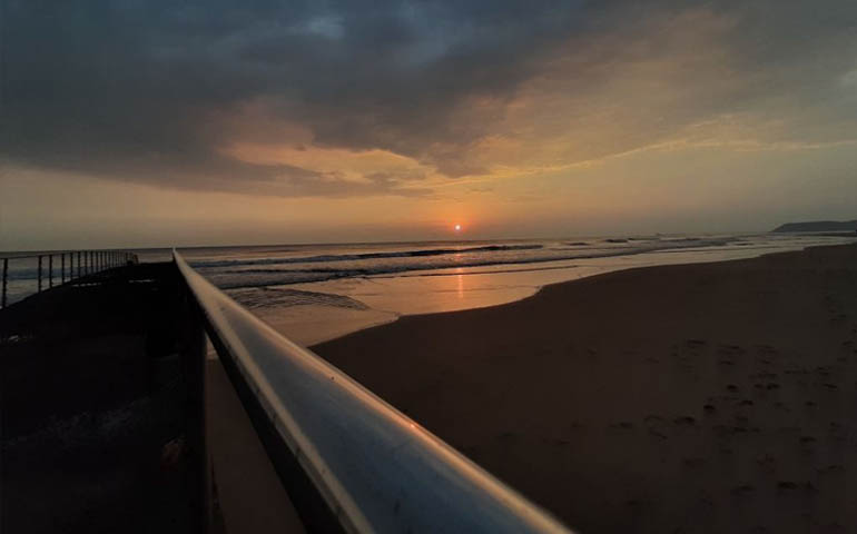 Guhagar Beach Resorts and Hotels near Mumbai